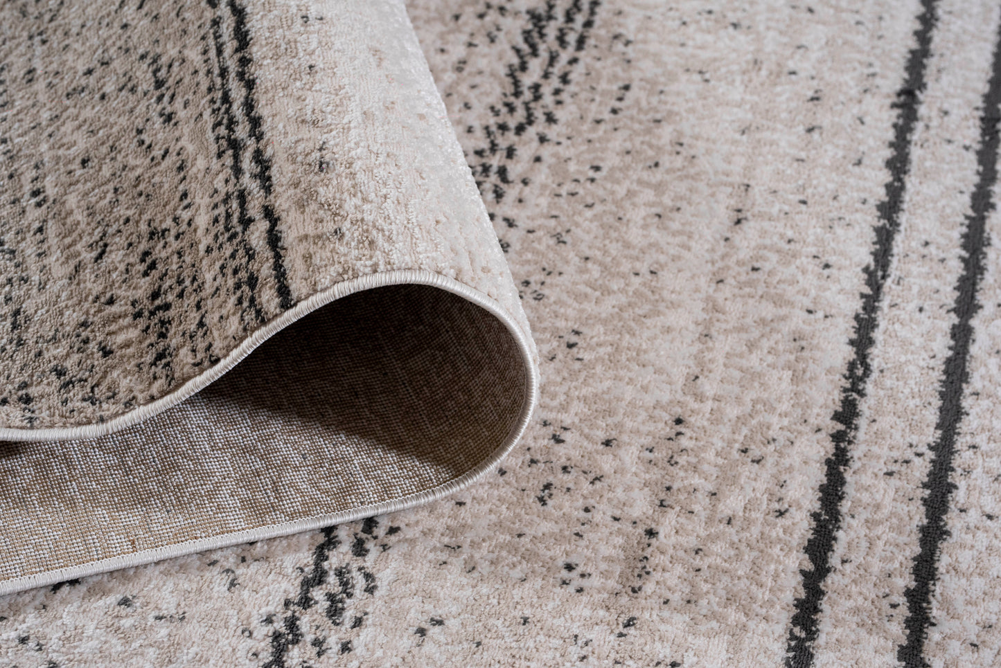 TAPETE LARIA 1061C BEIGE-CHARCOAL