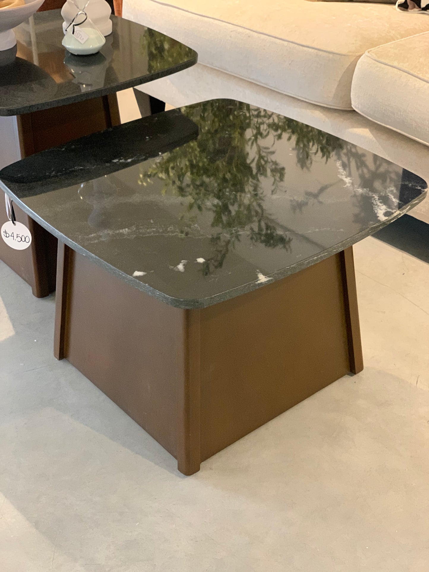 Mesa de marmol central
