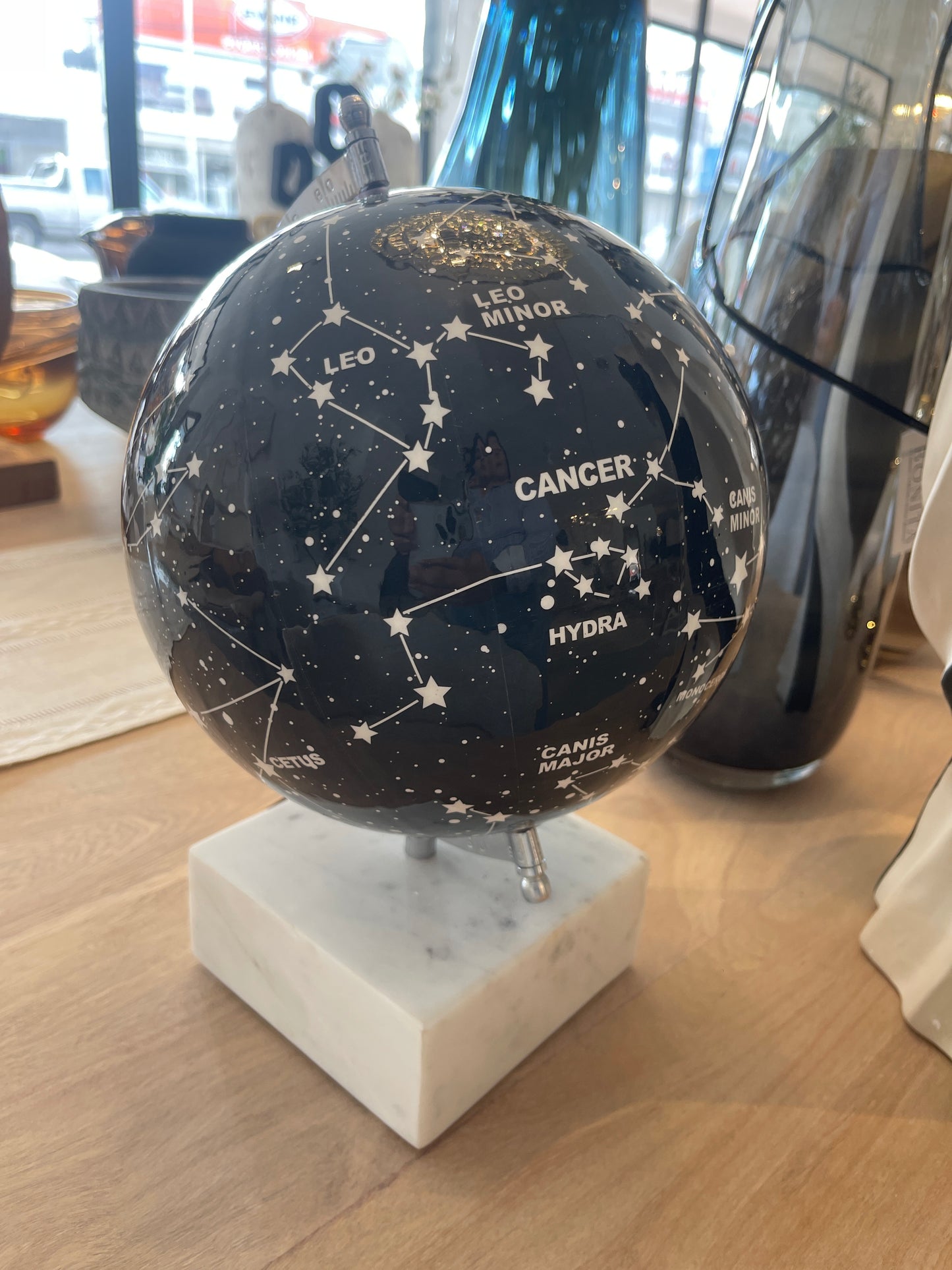 globo terráqueo, mármol carrara
